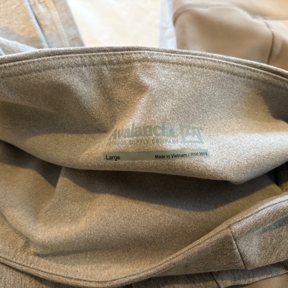 Two pairs of Avalanche leggings! - Picture 2 of 2